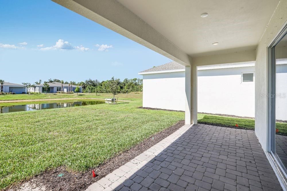 Active With Contract: $360,900 (3 beds, 2 baths, 2055 Square Feet)