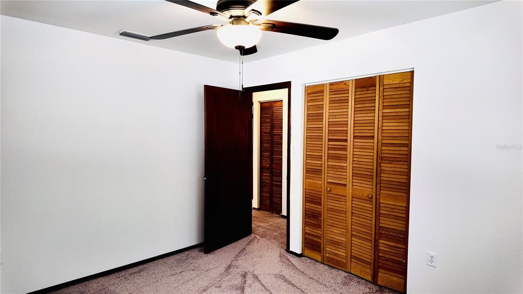 На продажу: $280,500 (3 спален, 2 ванн, 1632 Квадратных фут)