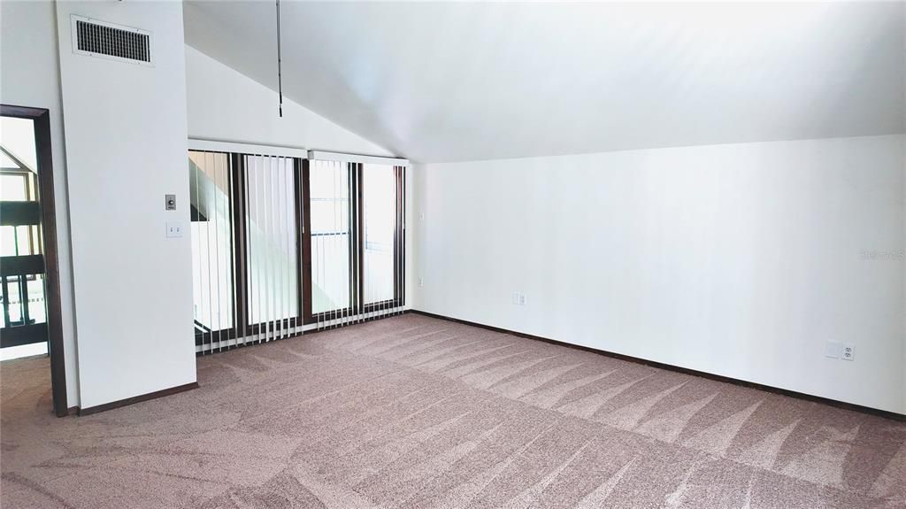 На продажу: $280,500 (3 спален, 2 ванн, 1632 Квадратных фут)