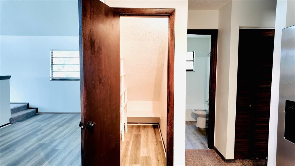 На продажу: $280,500 (3 спален, 2 ванн, 1632 Квадратных фут)