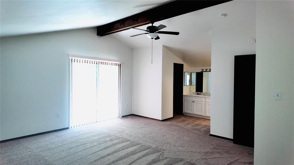 На продажу: $280,500 (3 спален, 2 ванн, 1632 Квадратных фут)