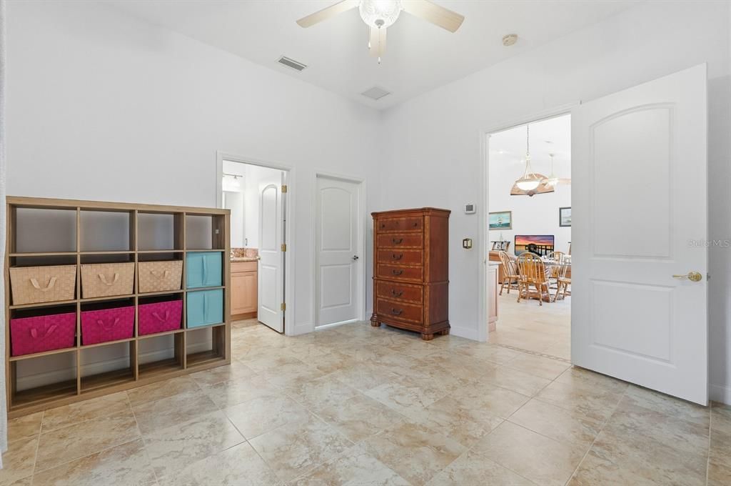 For Sale: $1,313,000 (4 beds, 4 baths, 3367 Square Feet)