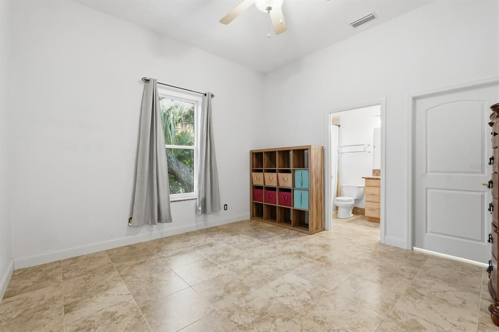 For Sale: $1,313,000 (4 beds, 4 baths, 3367 Square Feet)