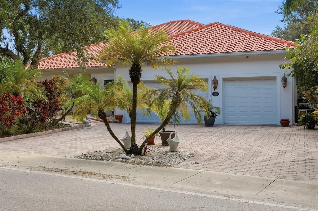 For Sale: $1,313,000 (4 beds, 4 baths, 3367 Square Feet)