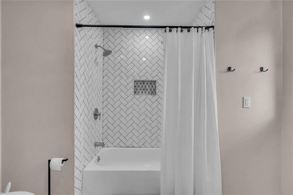 En Renta: $6,000 (2 camas, 2 baños, 1690 Pies cuadrados)