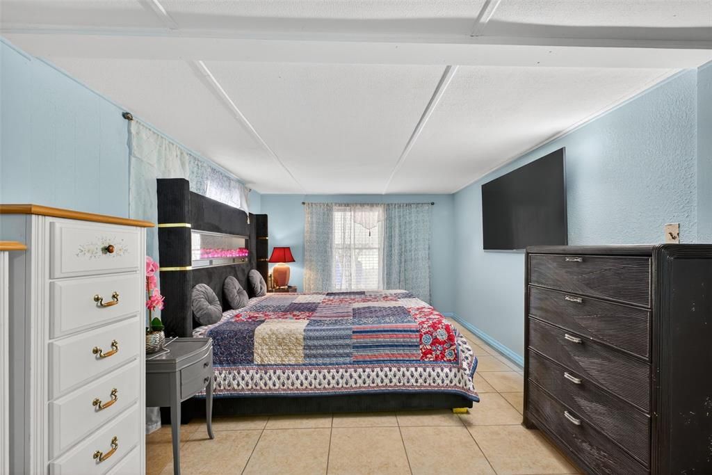 待售: $215,000 (3 贝兹, 2 浴室, 1248 平方英尺)