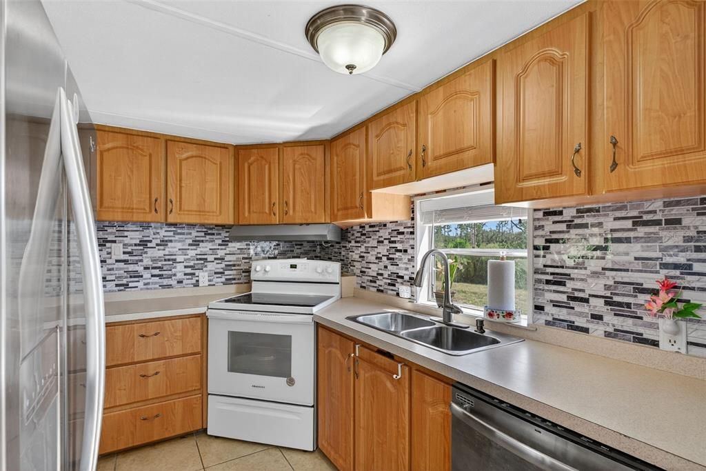 待售: $215,000 (3 贝兹, 2 浴室, 1248 平方英尺)