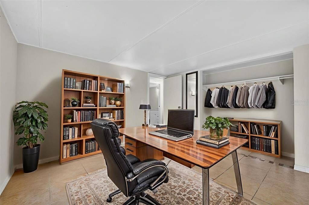 待售: $215,000 (3 贝兹, 2 浴室, 1248 平方英尺)