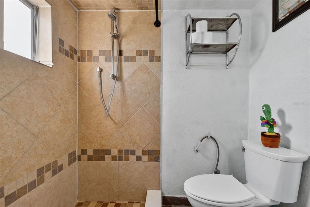 待售: $215,000 (3 贝兹, 2 浴室, 1248 平方英尺)