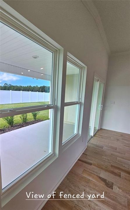 合同活跃: $348,000 (2 贝兹, 2 浴室, 1799 平方英尺)