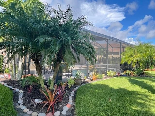 Activo con contrato: $874,999 (3 camas, 3 baños, 2483 Pies cuadrados)