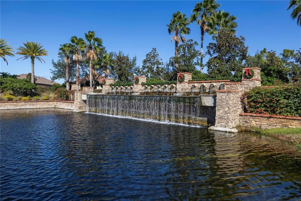 For Sale: $635,000 (3 beds, 3 baths, 2824 Square Feet)