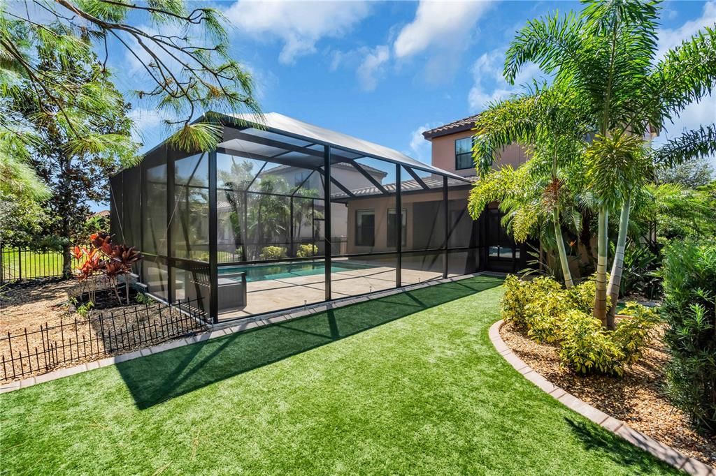 For Sale: $635,000 (3 beds, 3 baths, 2824 Square Feet)