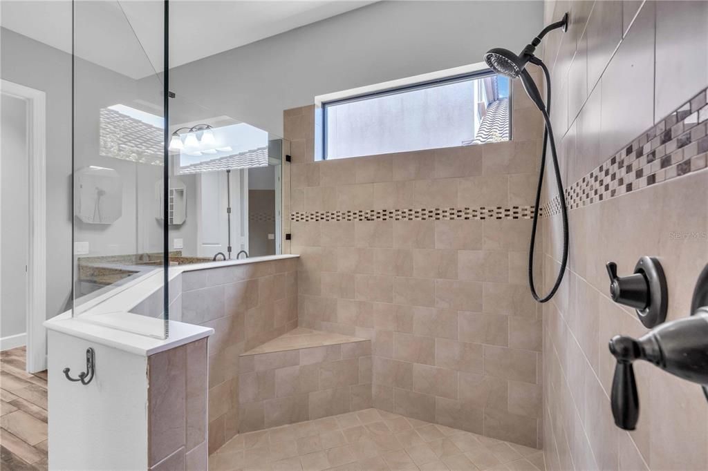 For Sale: $635,000 (3 beds, 3 baths, 2824 Square Feet)