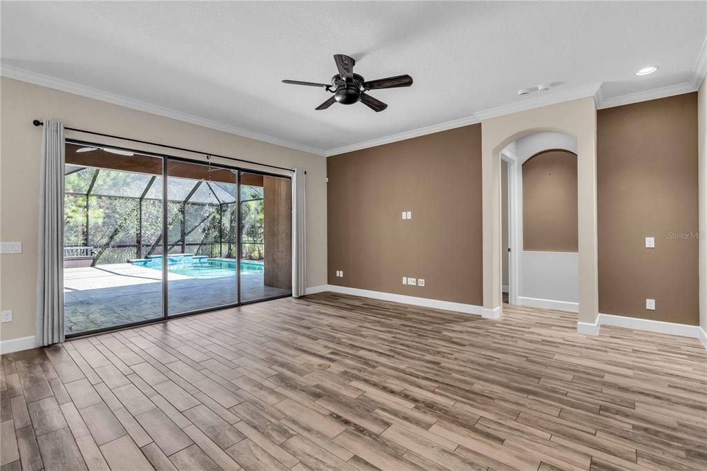 For Sale: $635,000 (3 beds, 3 baths, 2824 Square Feet)