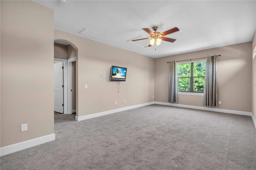 For Sale: $635,000 (3 beds, 3 baths, 2824 Square Feet)