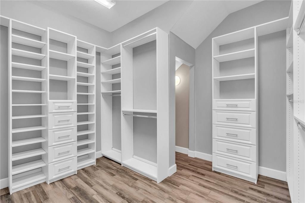 For Sale: $635,000 (3 beds, 3 baths, 2824 Square Feet)