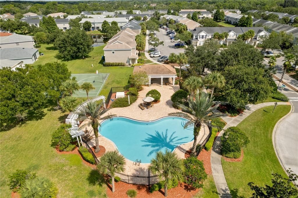 Active With Contract: $241,000 (2 beds, 1 baths, 1252 Square Feet)