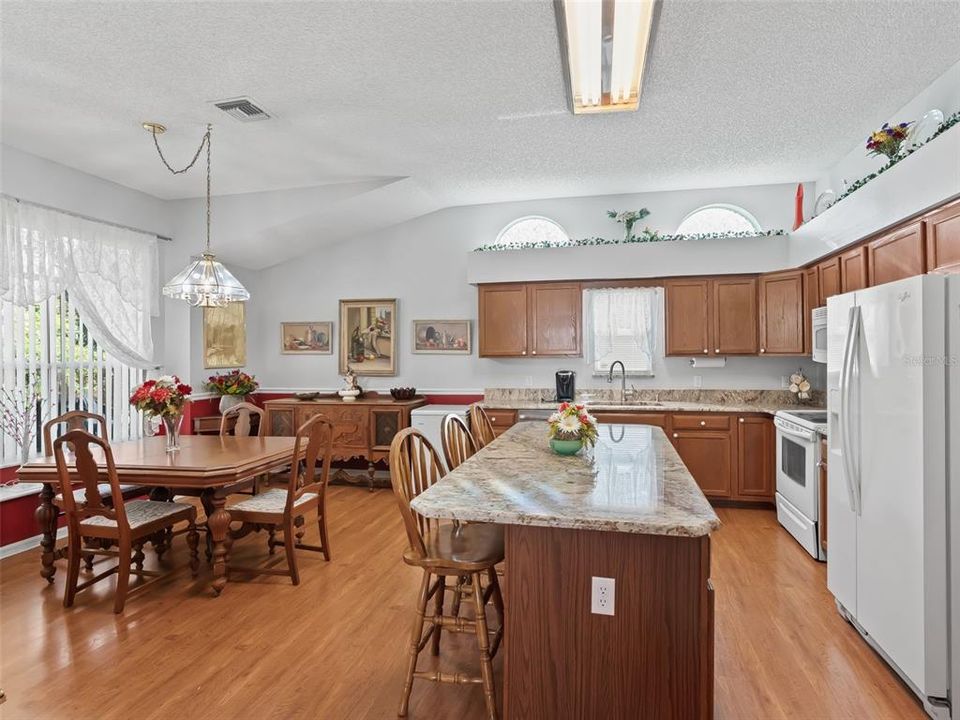 Active With Contract: $375,000 (3 beds, 2 baths, 1897 Square Feet)