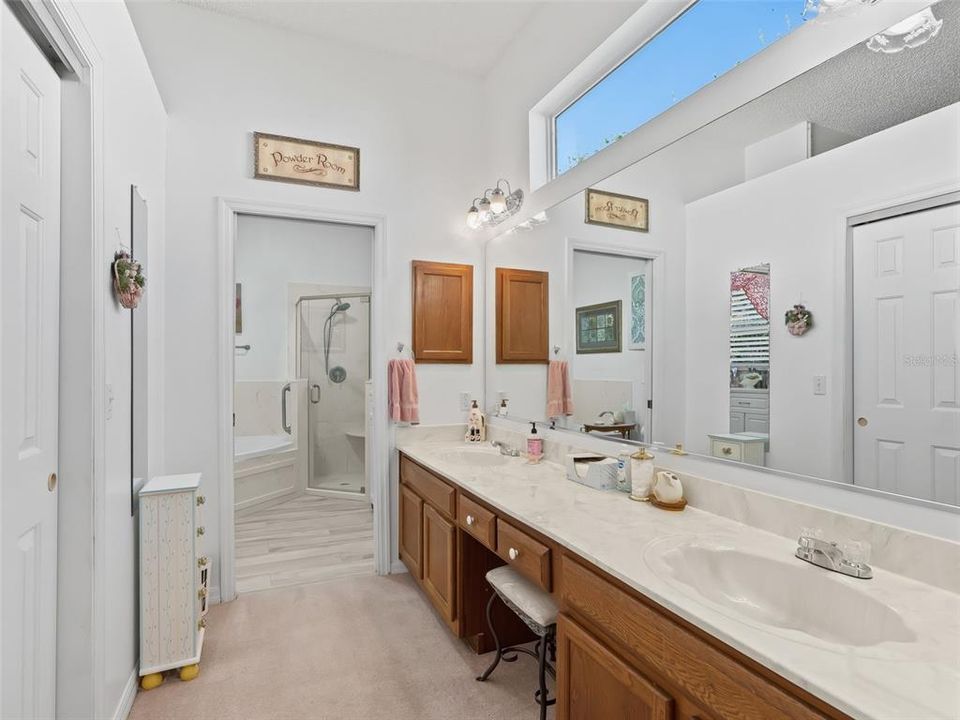 Active With Contract: $375,000 (3 beds, 2 baths, 1897 Square Feet)