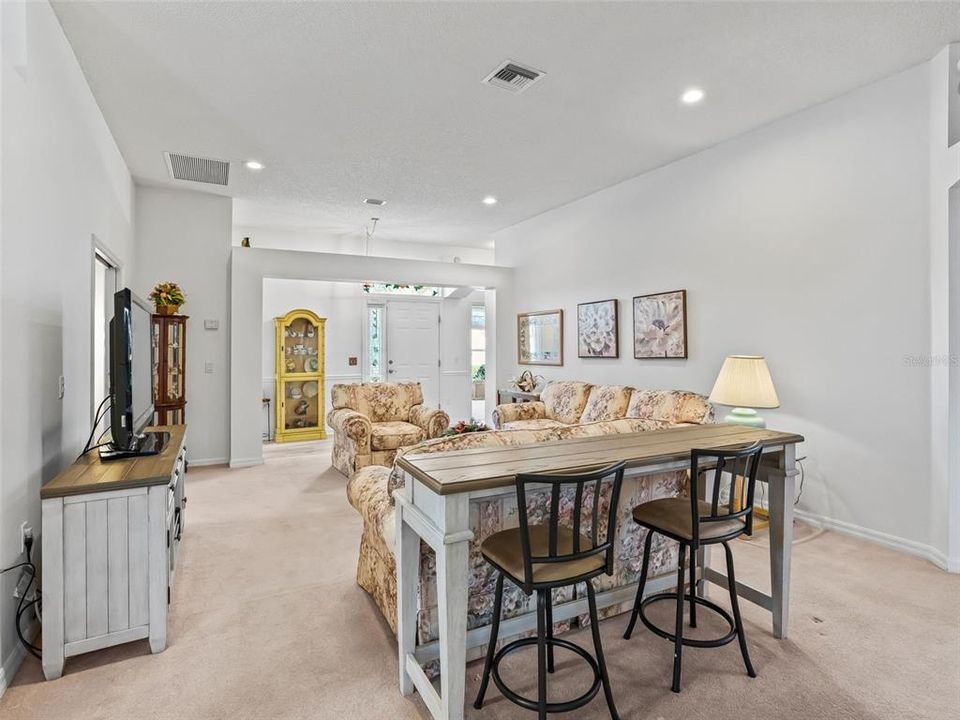 Active With Contract: $375,000 (3 beds, 2 baths, 1897 Square Feet)