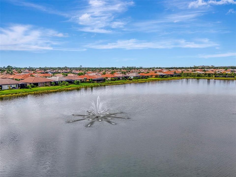 Activo con contrato: $374,900 (2 camas, 2 baños, 1432 Pies cuadrados)