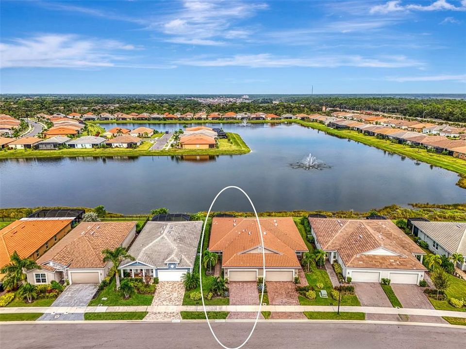 Activo con contrato: $374,900 (2 camas, 2 baños, 1432 Pies cuadrados)