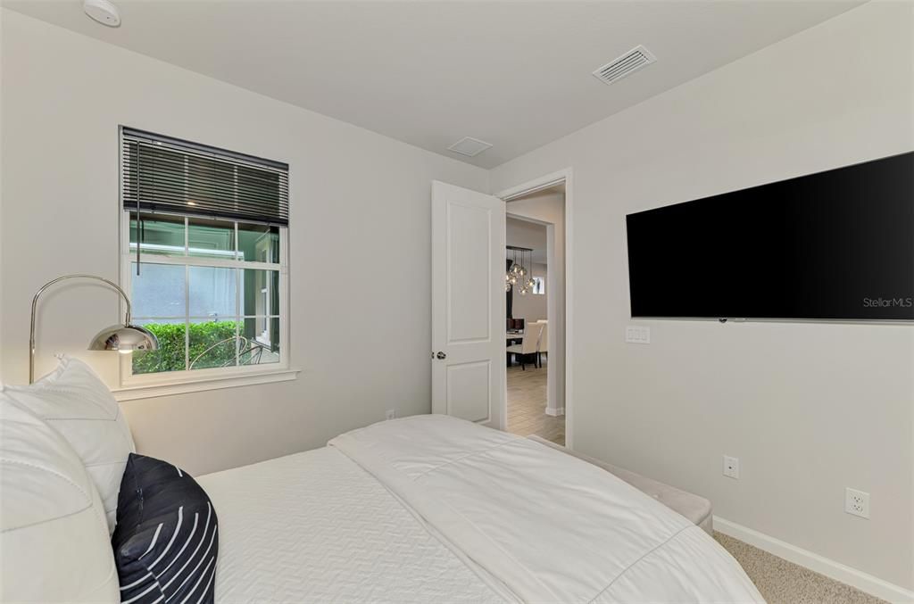 Activo con contrato: $374,900 (2 camas, 2 baños, 1432 Pies cuadrados)