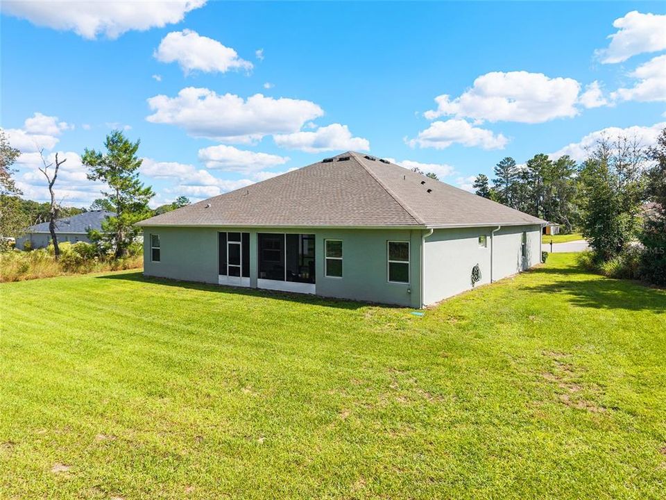 合同活跃: $475,000 (5 贝兹, 3 浴室, 2795 平方英尺)