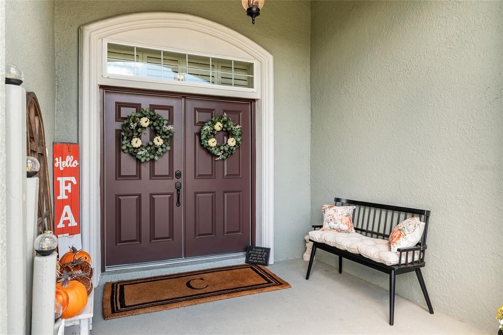 合同活跃: $475,000 (5 贝兹, 3 浴室, 2795 平方英尺)