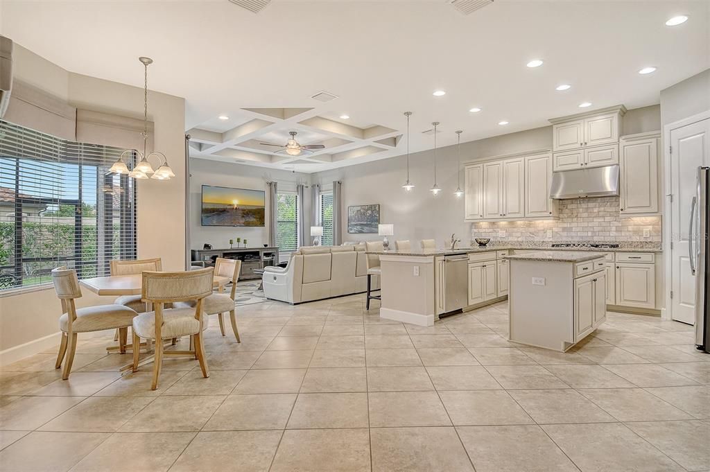 出租: $5,750 (3 贝兹, 3 浴室, 2993 平方英尺)