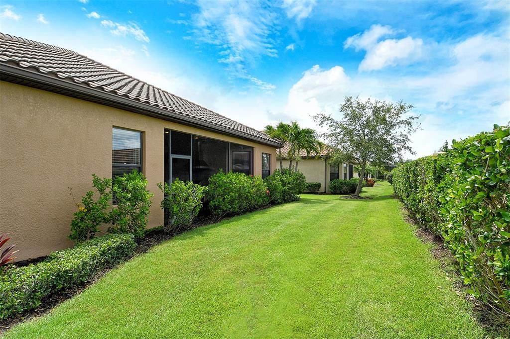 出租: $5,750 (3 贝兹, 3 浴室, 2993 平方英尺)