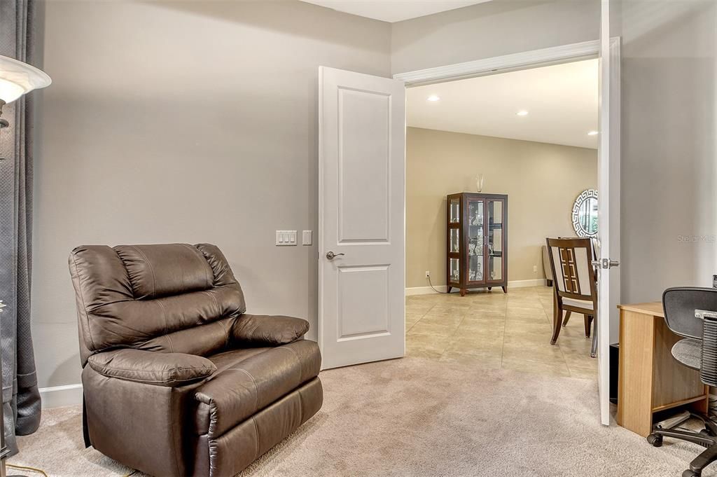 出租: $5,750 (3 贝兹, 3 浴室, 2993 平方英尺)