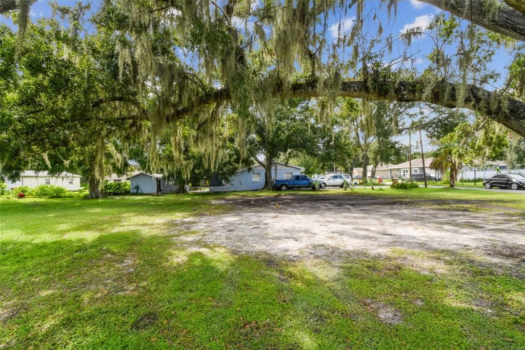 待售: $110,000 (0.27 acres)