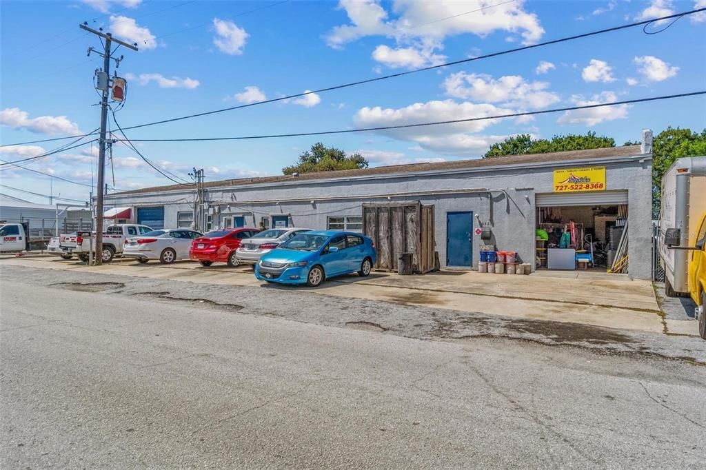 For Sale: $950,000 (0 beds, 0 baths, 4832 Square Feet)