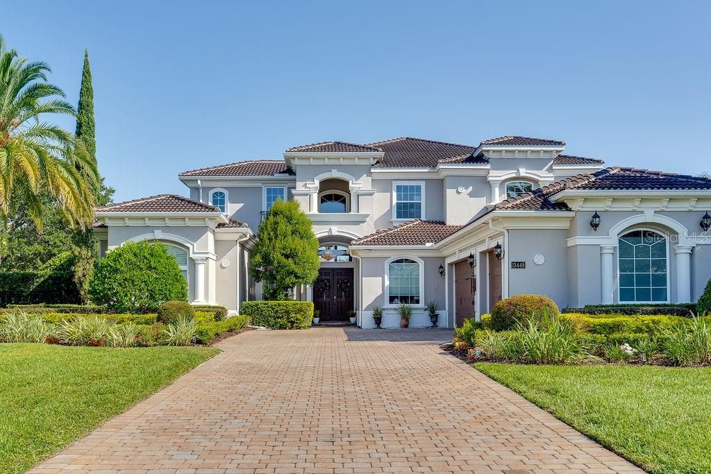 Под контрактом: $3,250,000 (6 спален, 6 ванн, 6308 Квадратных фут)