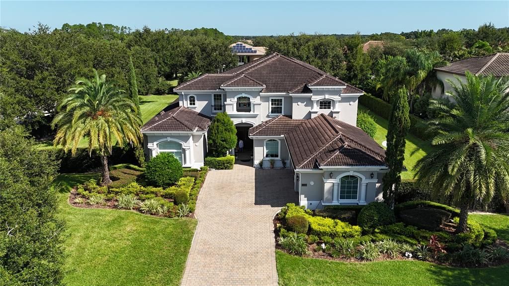 Под контрактом: $3,250,000 (6 спален, 6 ванн, 6308 Квадратных фут)