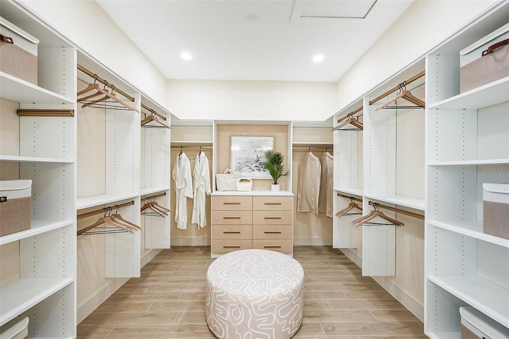 На продажу: $884,990 (4 спален, 3 ванн, 2938 Квадратных фут)