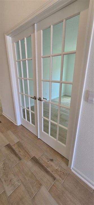 Active With Contract: $351,990 (2 beds, 2 baths, 1799 Square Feet)