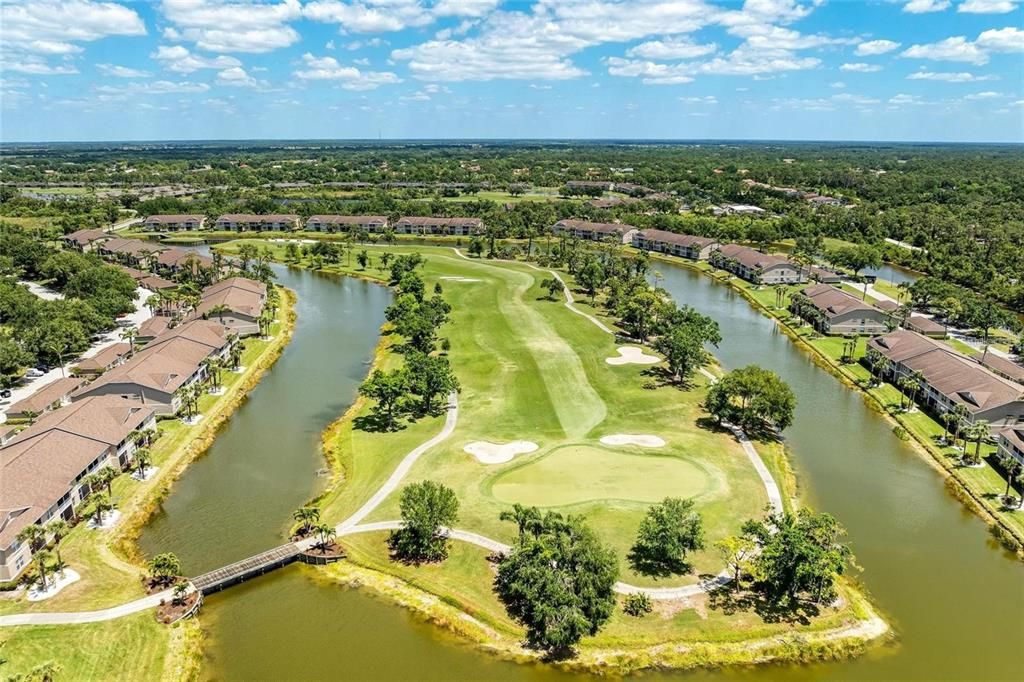 В аренду: $4,500 (2 спален, 2 ванн, 1324 Квадратных фут)