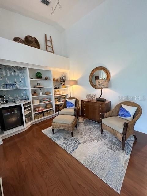 В аренду: $4,500 (2 спален, 2 ванн, 1324 Квадратных фут)