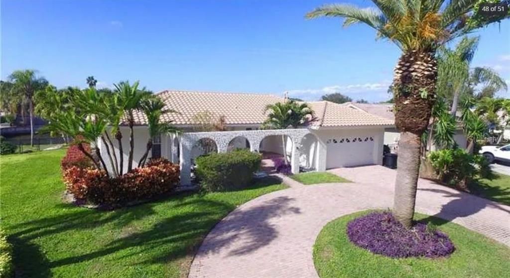 出租: $8,500 (4 贝兹, 3 浴室, 2256 平方英尺)