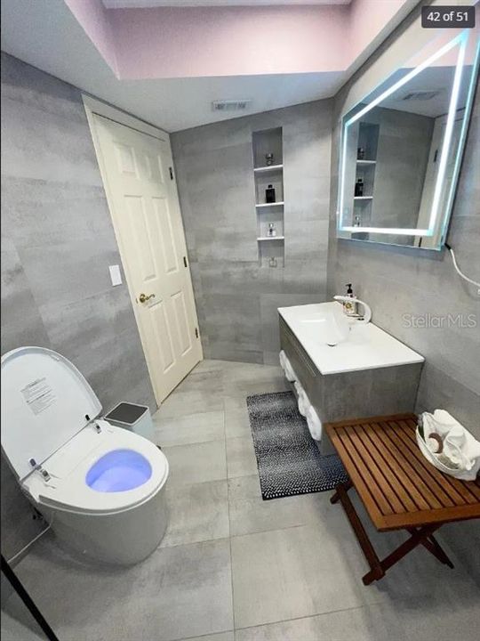 出租: $8,500 (4 贝兹, 3 浴室, 2256 平方英尺)