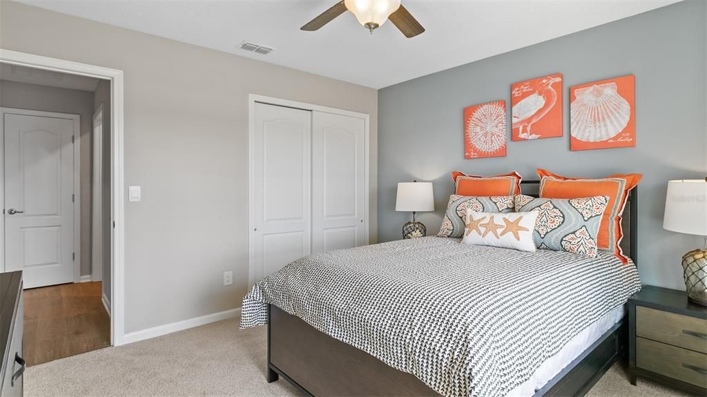 合同活跃: $346,990 (4 贝兹, 2 浴室, 1986 平方英尺)