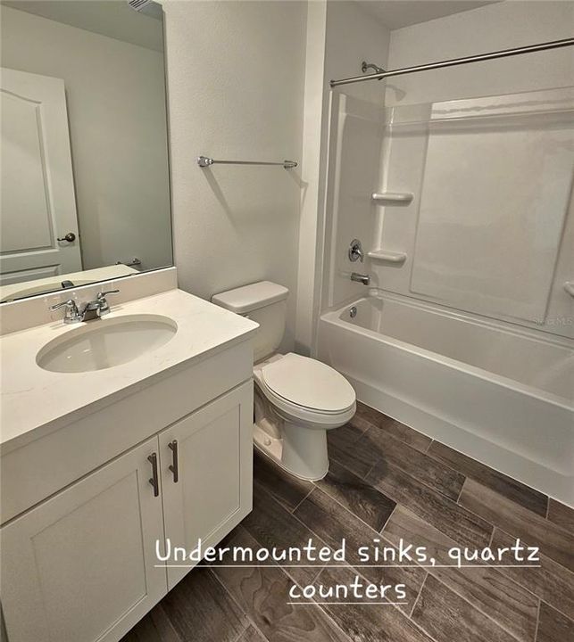 合同活跃: $346,990 (4 贝兹, 2 浴室, 1986 平方英尺)