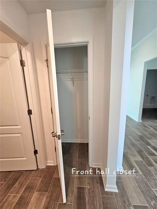 合同活跃: $346,990 (4 贝兹, 2 浴室, 1986 平方英尺)