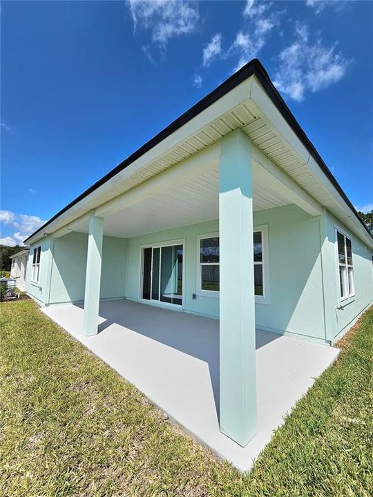 合同活跃: $346,990 (4 贝兹, 2 浴室, 1986 平方英尺)