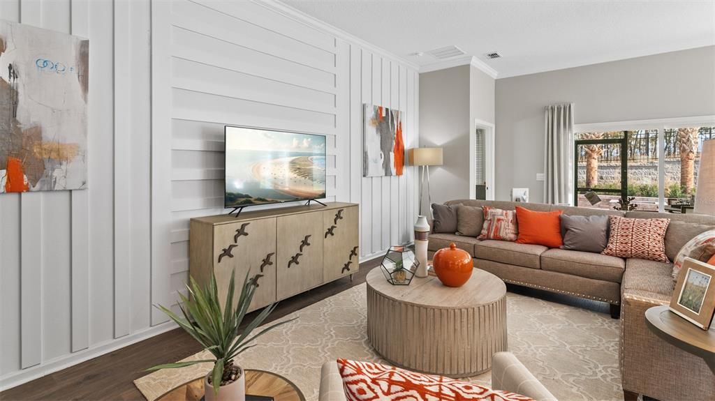 合同活跃: $346,990 (4 贝兹, 2 浴室, 1986 平方英尺)