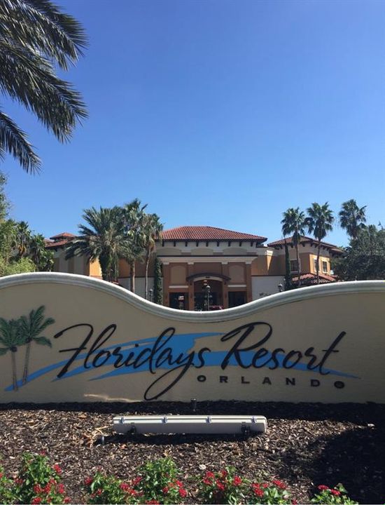 For Sale: $167,000 (2 beds, 2 baths, 957 Square Feet)