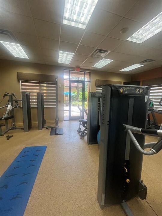 For Sale: $167,000 (2 beds, 2 baths, 957 Square Feet)